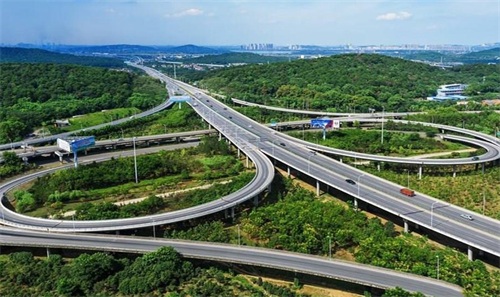 开平钢筋套筒应用于高速公路